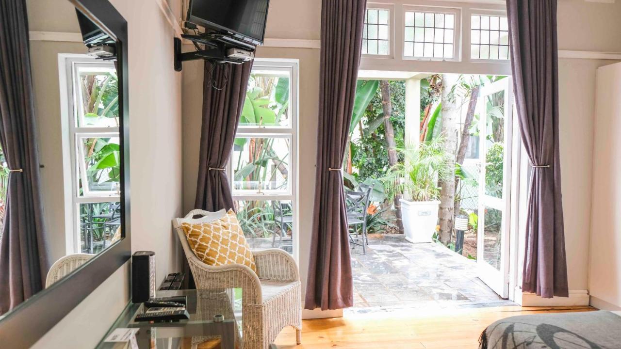 Conifer Beach House พอร์ตเอลิซาเบธ ภายนอก รูปภาพ